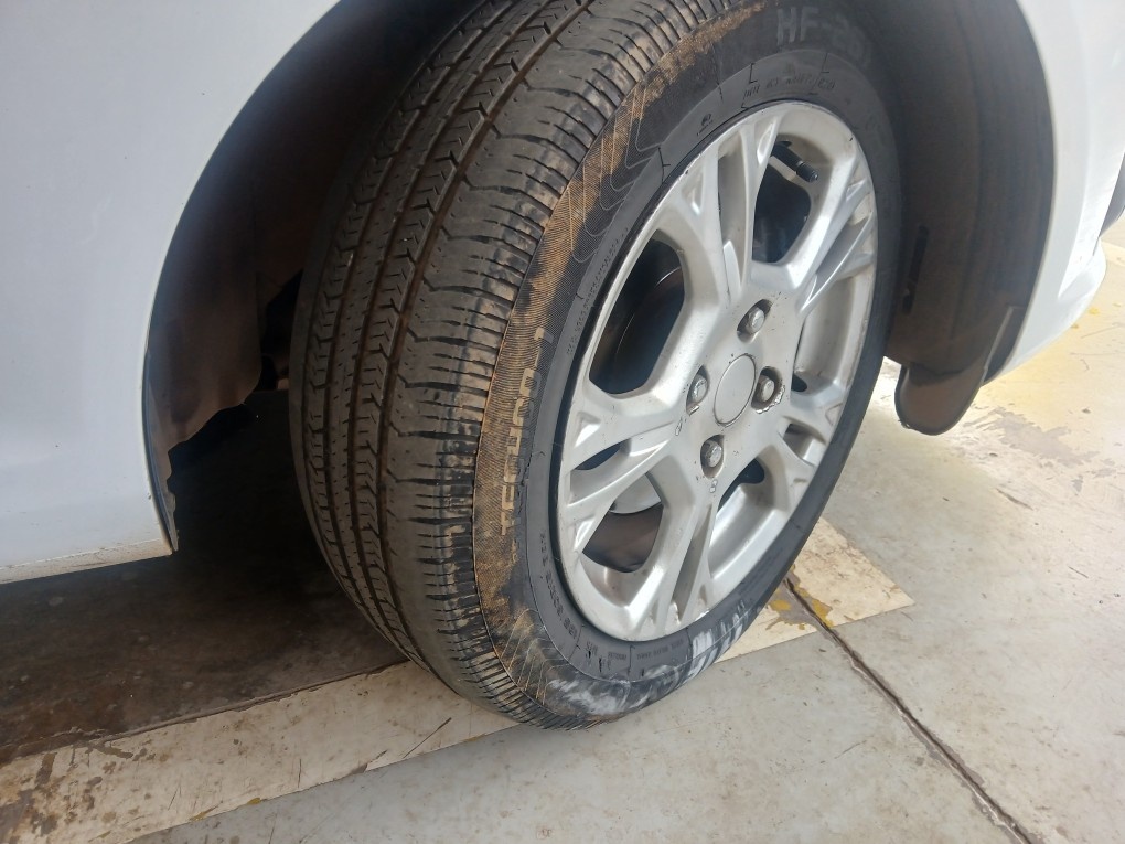 FORD FIESTA 1.6 SE HATCH 16V FLEX 4P POWERSHIFT