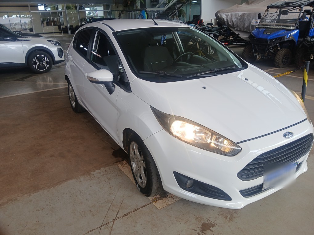 FORD FIESTA 1.6 SE HATCH 16V FLEX 4P POWERSHIFT