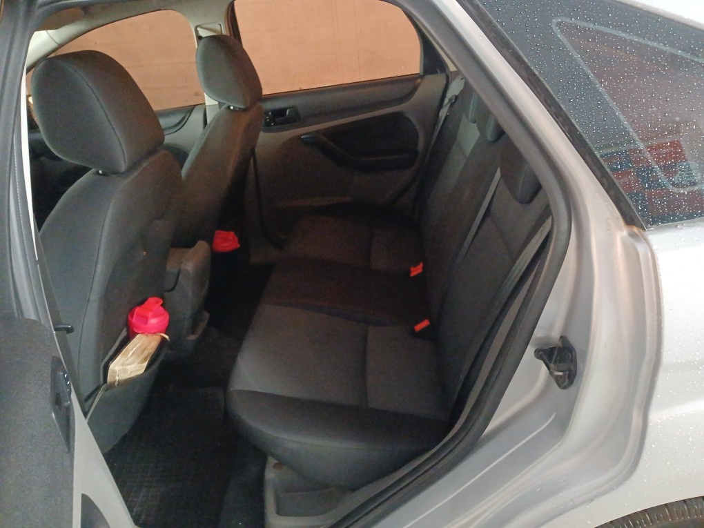 FORD FOCUS 1.6 GL 16V FLEX 4P MANUAL