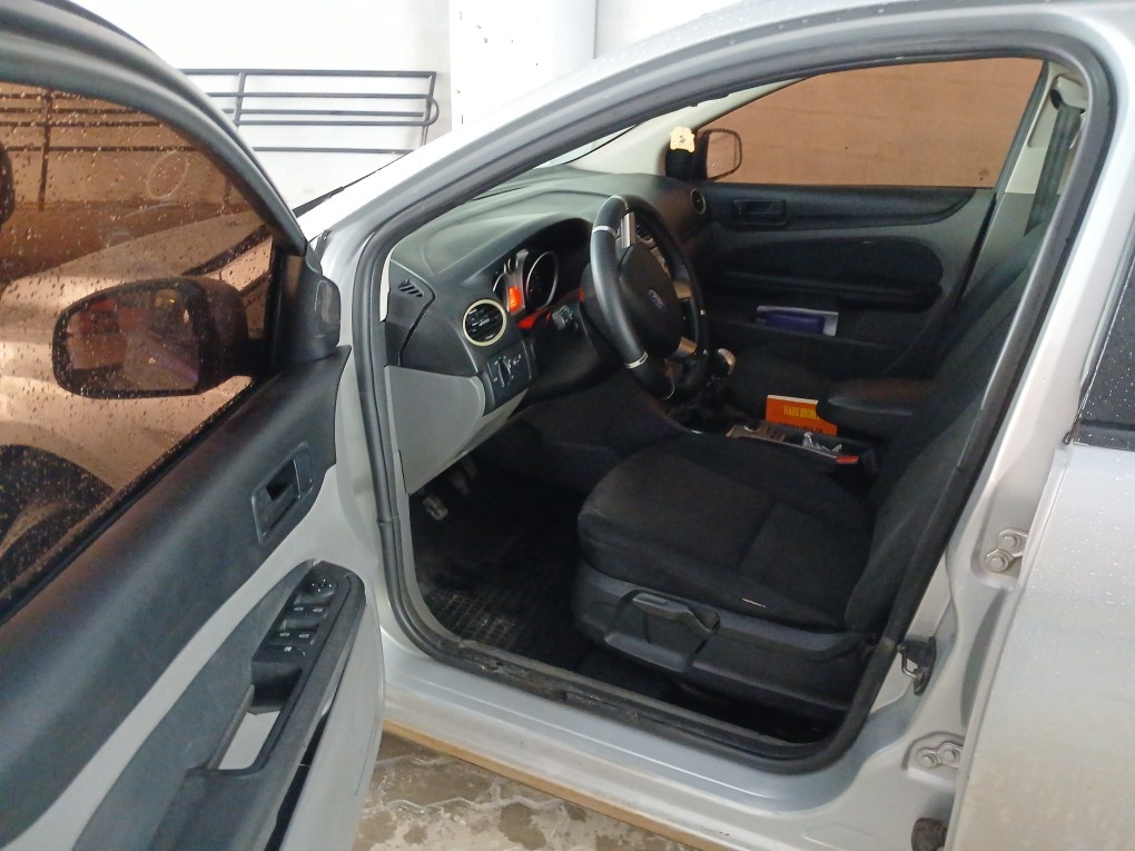 FORD FOCUS 1.6 GL 16V FLEX 4P MANUAL