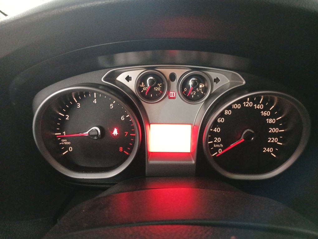 FORD FOCUS 1.6 GL 16V FLEX 4P MANUAL