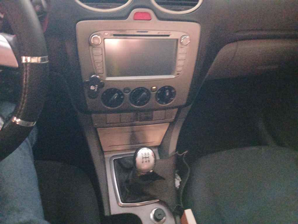 FORD FOCUS 1.6 GL 16V FLEX 4P MANUAL