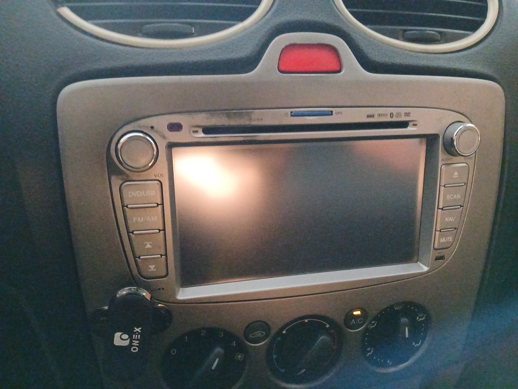 FORD FOCUS 1.6 GL 16V FLEX 4P MANUAL