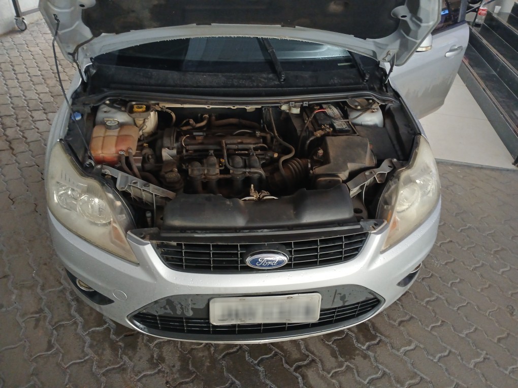 FORD FOCUS 1.6 GL 16V FLEX 4P MANUAL
