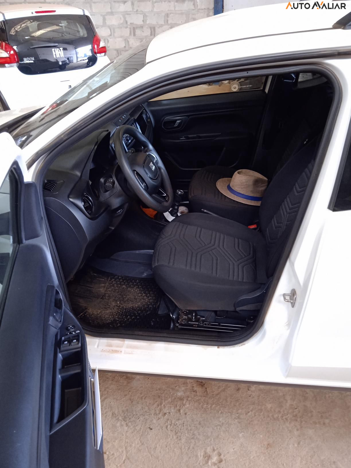 FIAT STRADA FREEDOM 1.3 FLEX 8V CS PLUS