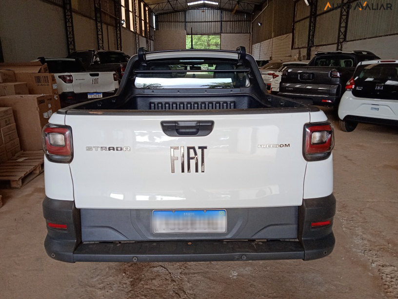 FIAT STRADA FREEDOM 1.3 FLEX 8V CS PLUS