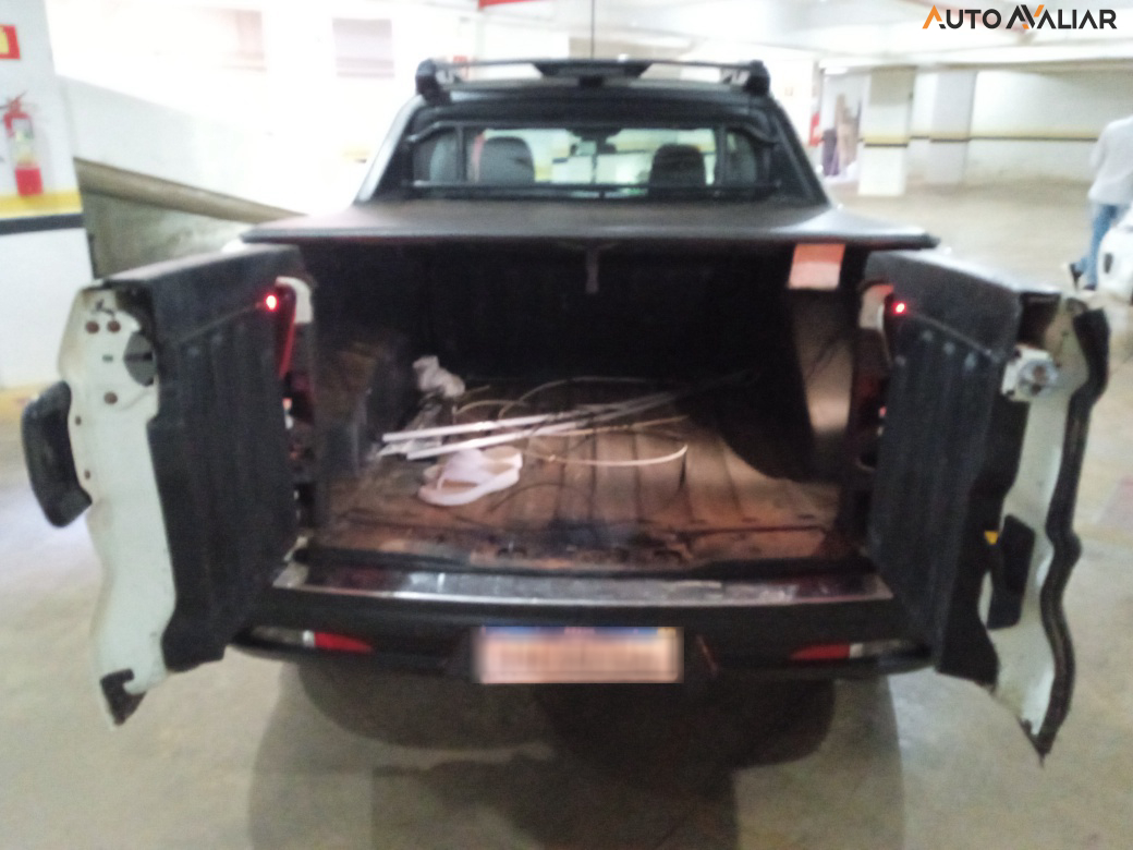 FIAT TORO 2.0 16V TURBO DIESEL FREEDOM 4WD AT9