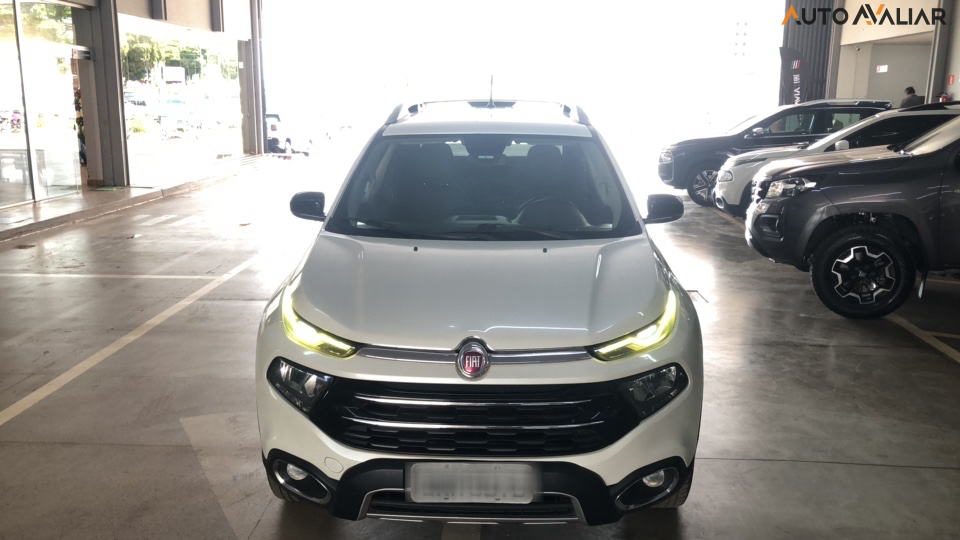 FIAT TORO 2.0 16V TURBO DIESEL VOLCANO 4WD AT9