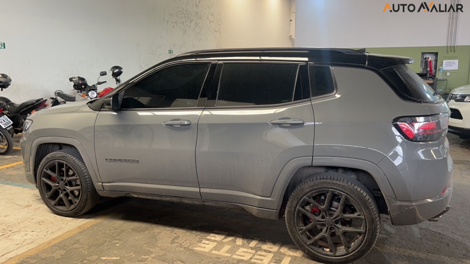 JEEP COMPASS 2.0 HURRICANE 4 TURBO GASOLINA BLACKHAWK AT9