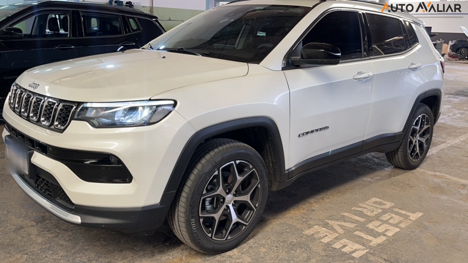 JEEP COMPASS 1.3 T270 TURBO FLEX LONGITUDE AT6