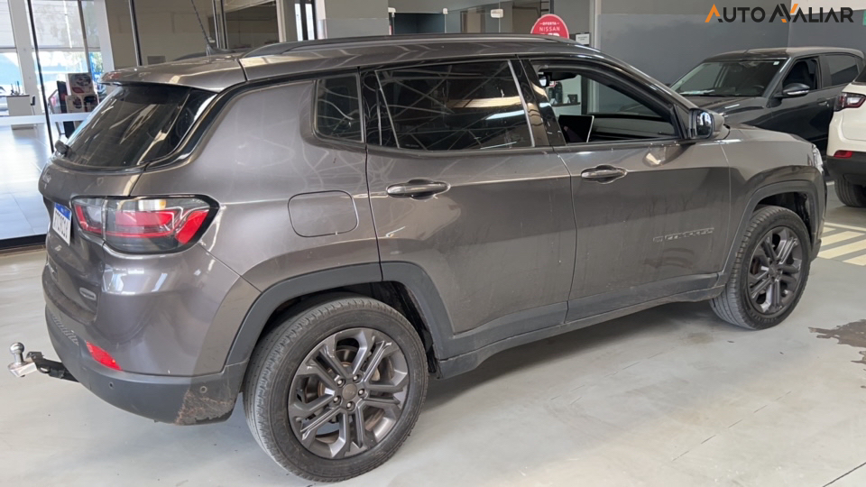 JEEP COMPASS 1.3 T270 TURBO FLEX LONGITUDE AT6