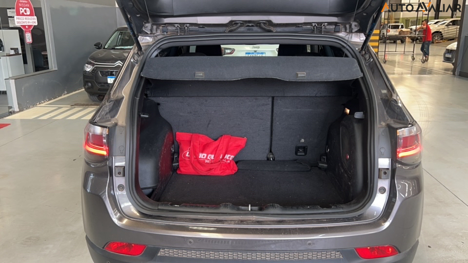 JEEP COMPASS 1.3 T270 TURBO FLEX LONGITUDE AT6