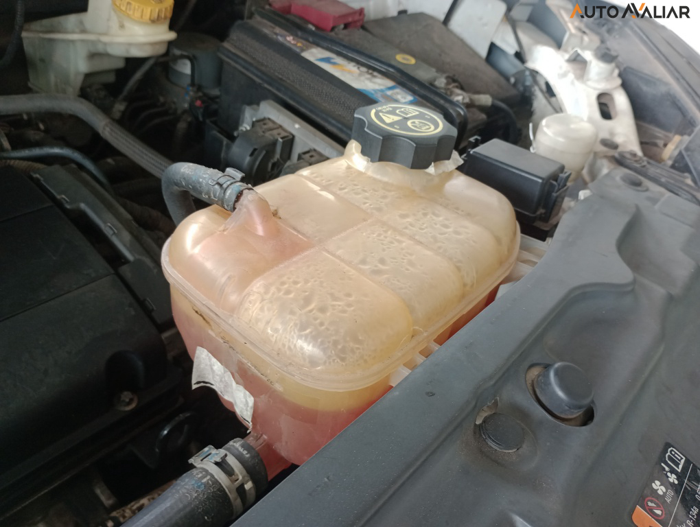 CHEVROLET TRACKER 1.8 MPFI LTZ 4X2 16V FLEX 4P AUTOMATICO