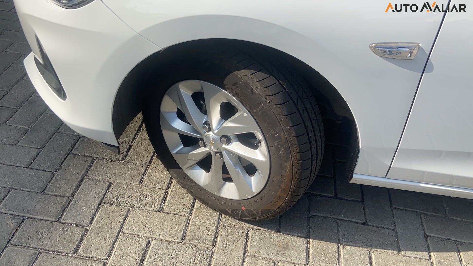 CHEVROLET ONIX 1.0 TURBO FLEX PLUS LT MANUAL