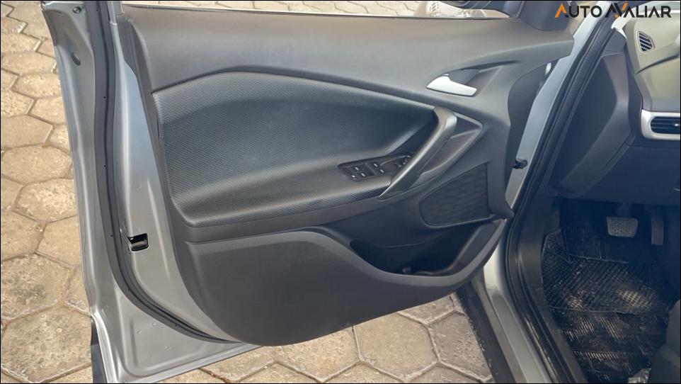 CHEVROLET TRACKER 1.0 TURBO FLEX AUTOMATICO