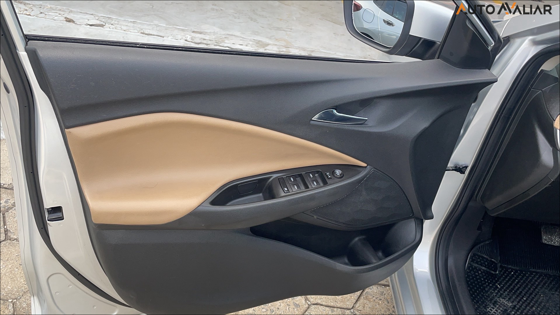 CHEVROLET ONIX 1.0 TURBO FLEX PLUS PREMIER AUTOMATICO