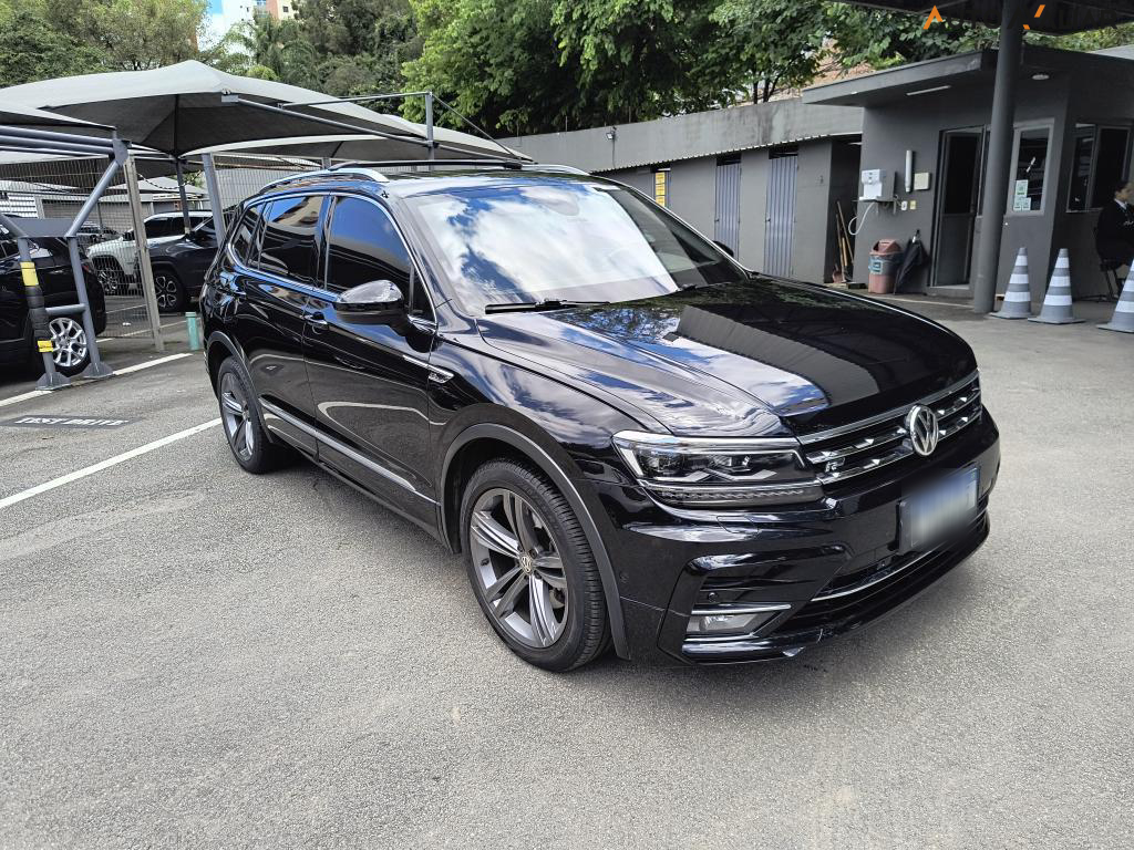 VOLKSWAGEN TIGUAN 2.0 350 TSI GASOLINA ALLSPACE R-LINE 4MOTION DSG VOLKSWAGEN TIGUAN 2.0 350 TSI GASOLINA ALLSPACE R-LINE 4MOTION DSG