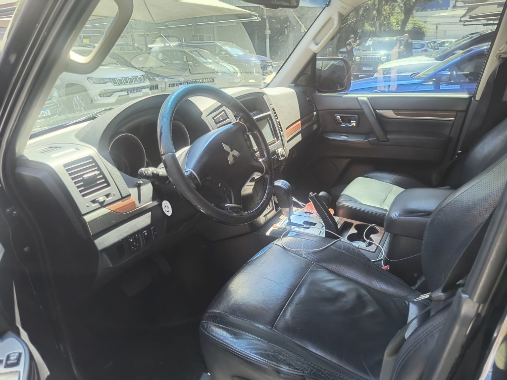 MITSUBISHI PAJERO FULL 3.8 HPE 4X4 V6 24V GASOLINA 4P AUTOMATICO