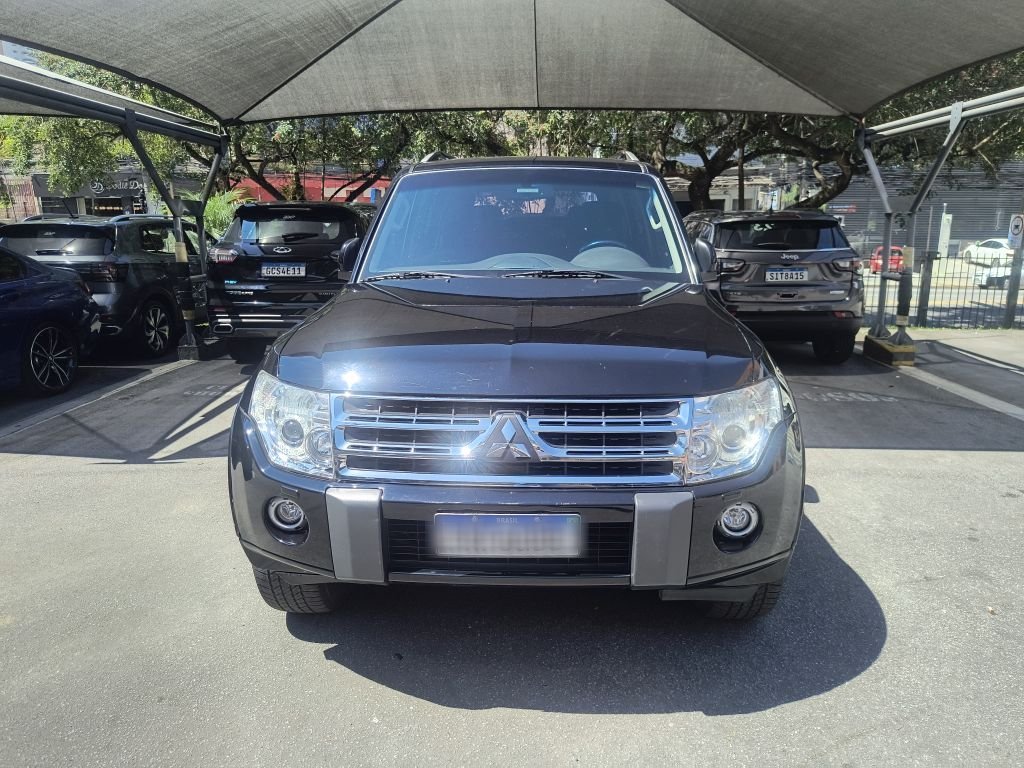 MITSUBISHI PAJERO FULL 3.8 HPE 4X4 V6 24V GASOLINA 4P AUTOMATICO MITSUBISHI PAJERO FULL 3.8 HPE 4X4 V6 24V GASOLINA 4P AUTOMATICO
