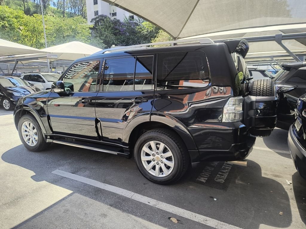 MITSUBISHI PAJERO FULL 3.8 HPE 4X4 V6 24V GASOLINA 4P AUTOMATICO