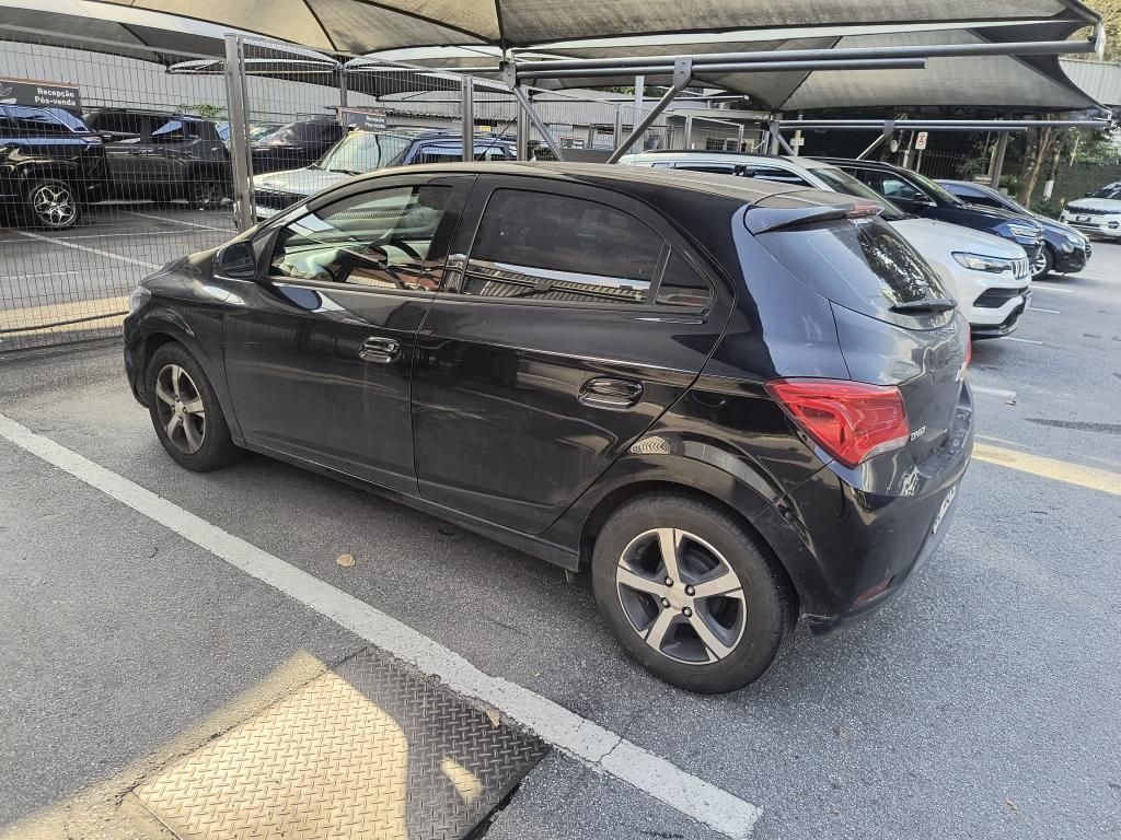 CHEVROLET ONIX 1.4 MPFI LTZ 8V FLEX 4P AUTOMATICO CHEVROLET ONIX 1.4 MPFI LTZ 8V FLEX 4P AUTOMATICO