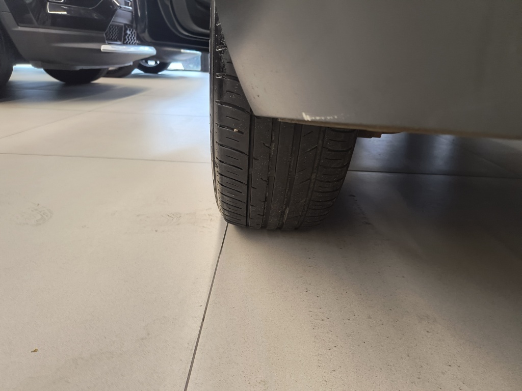 VOLKSWAGEN NIVUS 1.0 200 TSI TOTAL FLEX COMFORTLINE AUTOM&Aacute;TICO