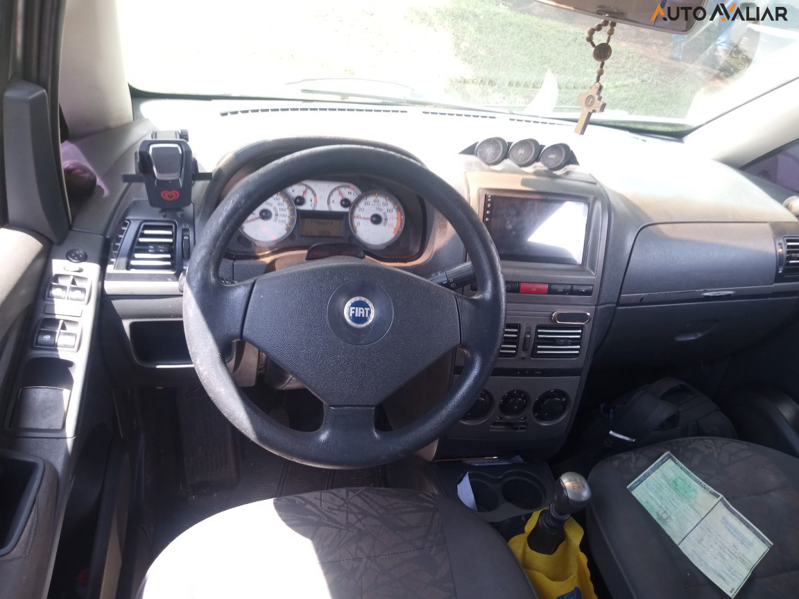 FIAT IDEA 1.8 MPI ADVENTURE 8V FLEX 4P MANUAL