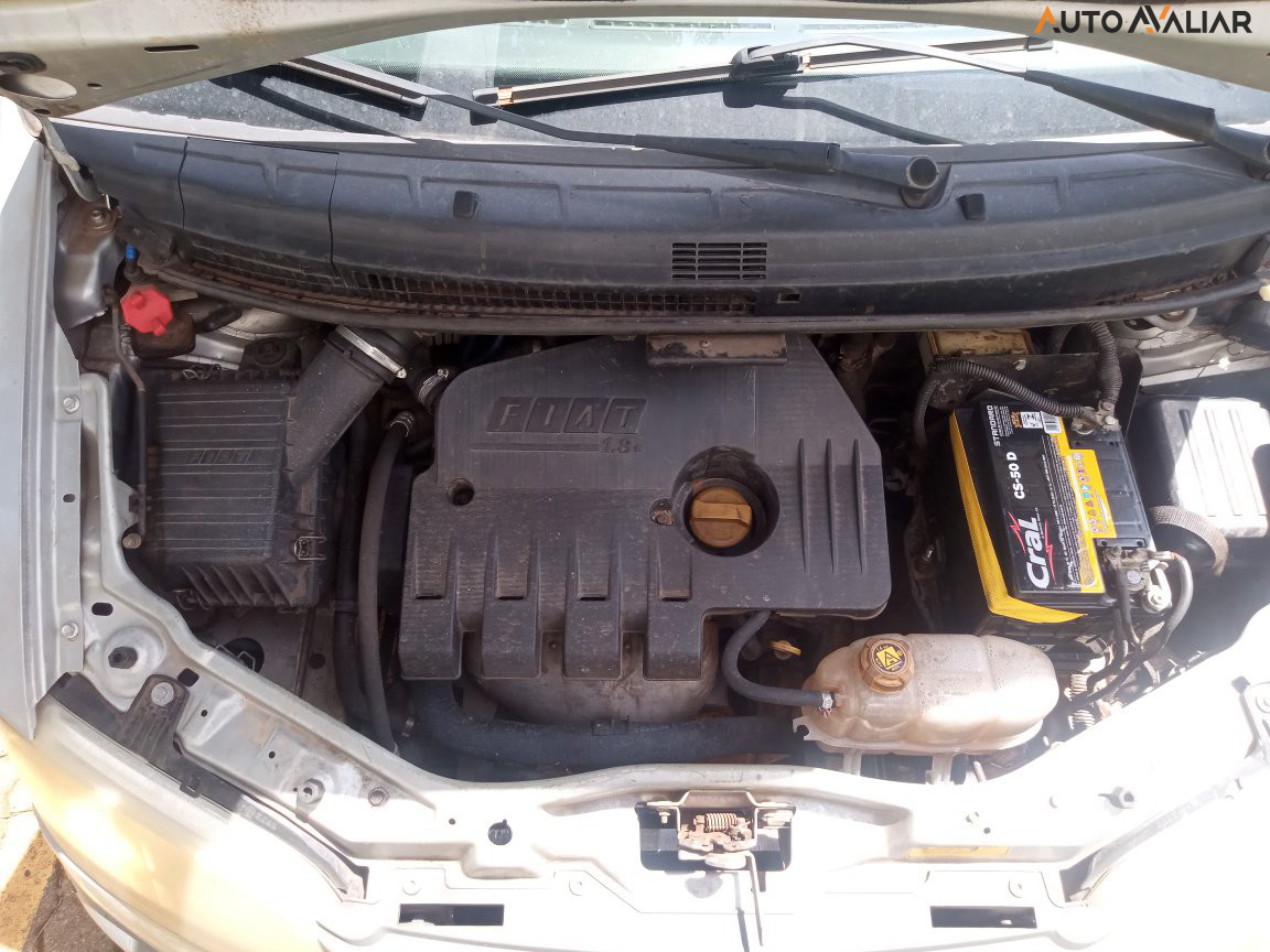 FIAT IDEA 1.8 MPI ADVENTURE 8V FLEX 4P MANUAL