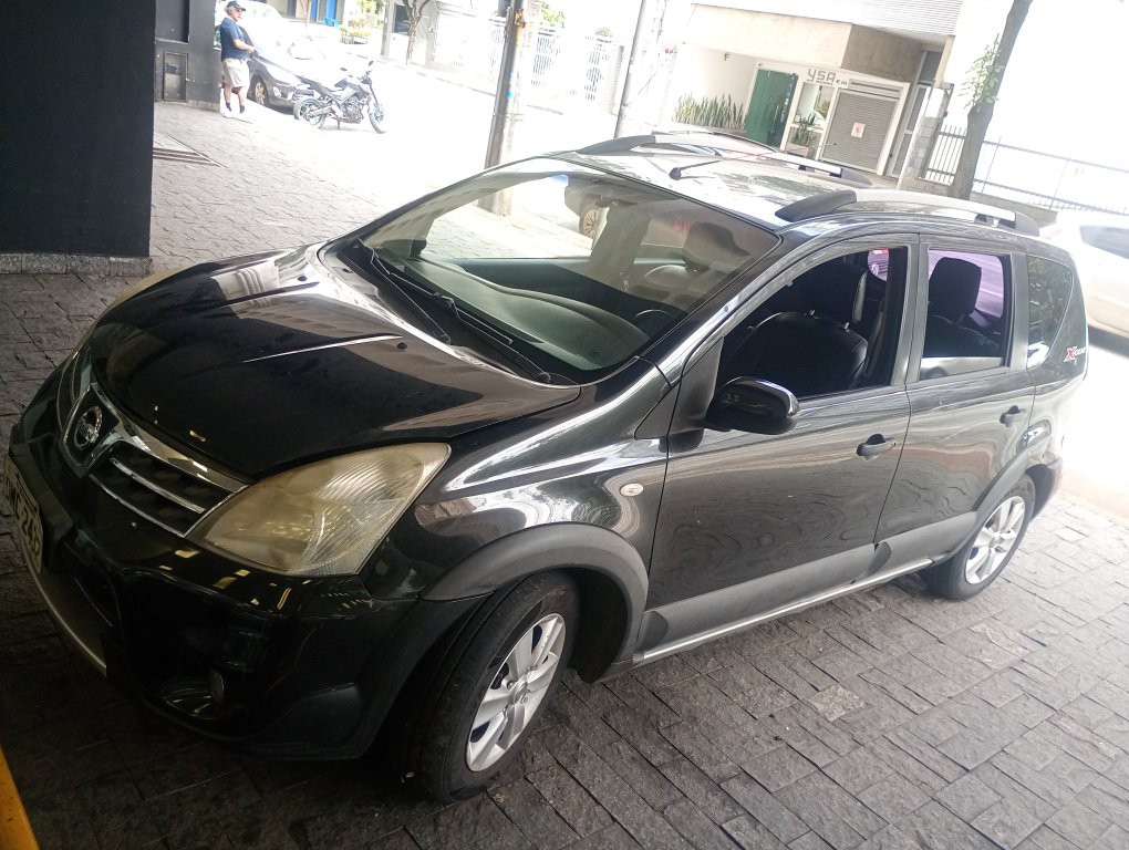 NISSAN LIVINA 1.8 SL X-GEAR 16V FLEX 4P AUTOMATICO