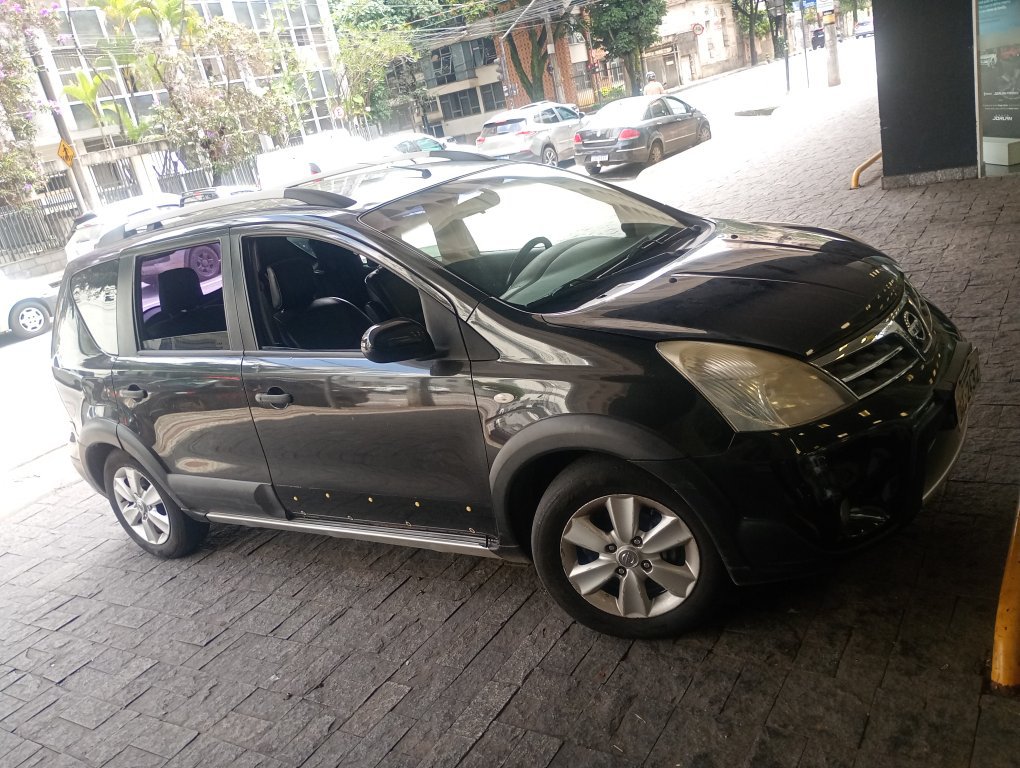 NISSAN LIVINA 1.8 SL X-GEAR 16V FLEX 4P AUTOMATICO