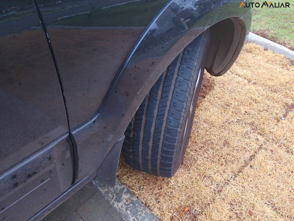 KIA SORENTO 2.5 EX 4X4 16V DIESEL 4P AUTOMATICO