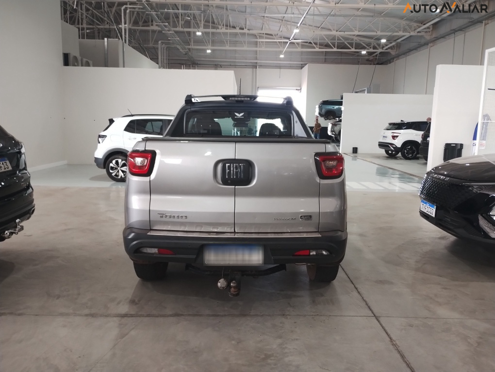 FIAT TORO 2.0 16V TURBO DIESEL FREEDOM 4WD AT9