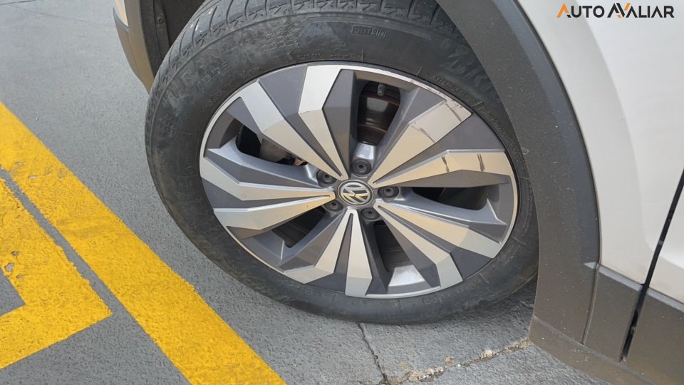 VOLKSWAGEN T-CROSS 1.0 200 TSI TOTAL FLEX COMFORTLINE AUTOMATICO