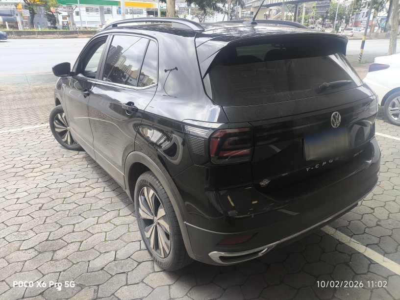VOLKSWAGEN T-CROSS 1.0 200 TSI TOTAL FLEX AUTOM&Aacute;TICO