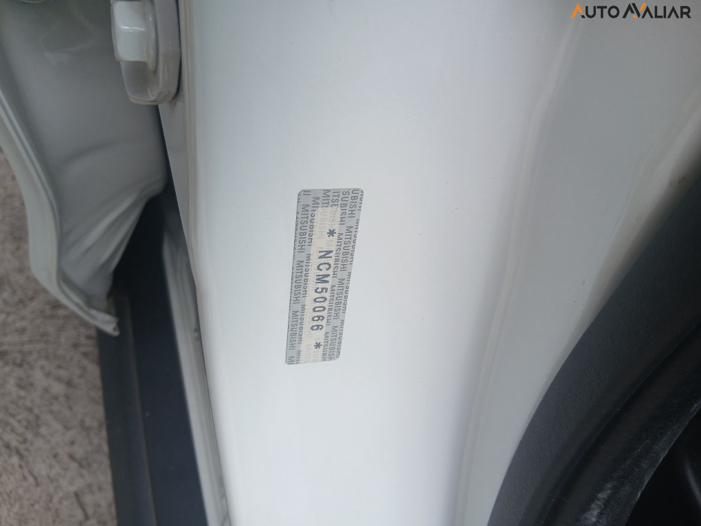 MITSUBISHI OUTLANDER 2.0 MIVEC FLEX SPORT HPE AUTOM&Aacute;TICO