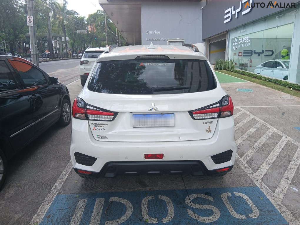 MITSUBISHI OUTLANDER 2.0 MIVEC FLEX SPORT HPE AUTOM&Aacute;TICO