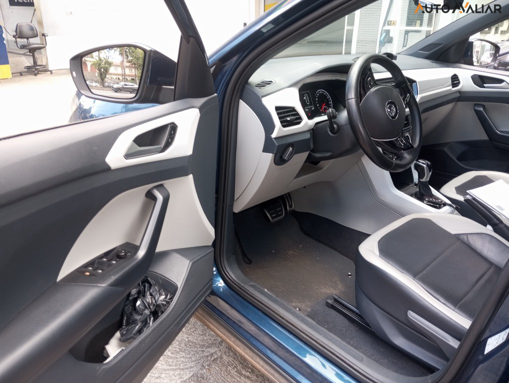 VOLKSWAGEN T-CROSS 1.4 250 TSI TOTAL FLEX HIGHLINE AUTOMATICO