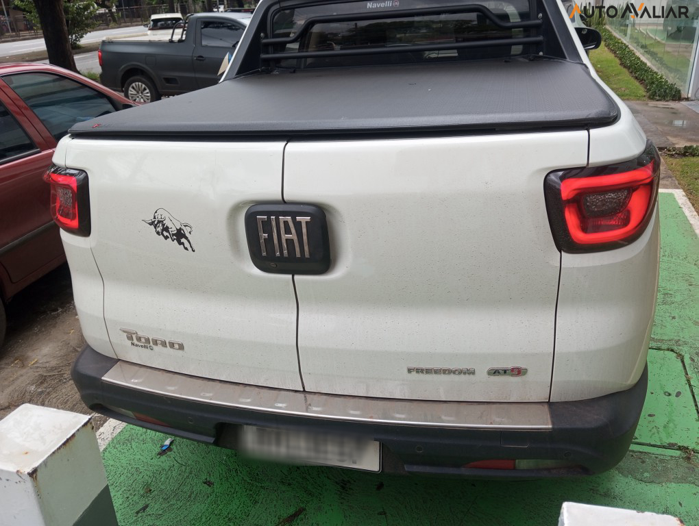 FIAT TORO 2.0 16V TURBO DIESEL FREEDOM 4WD AT9