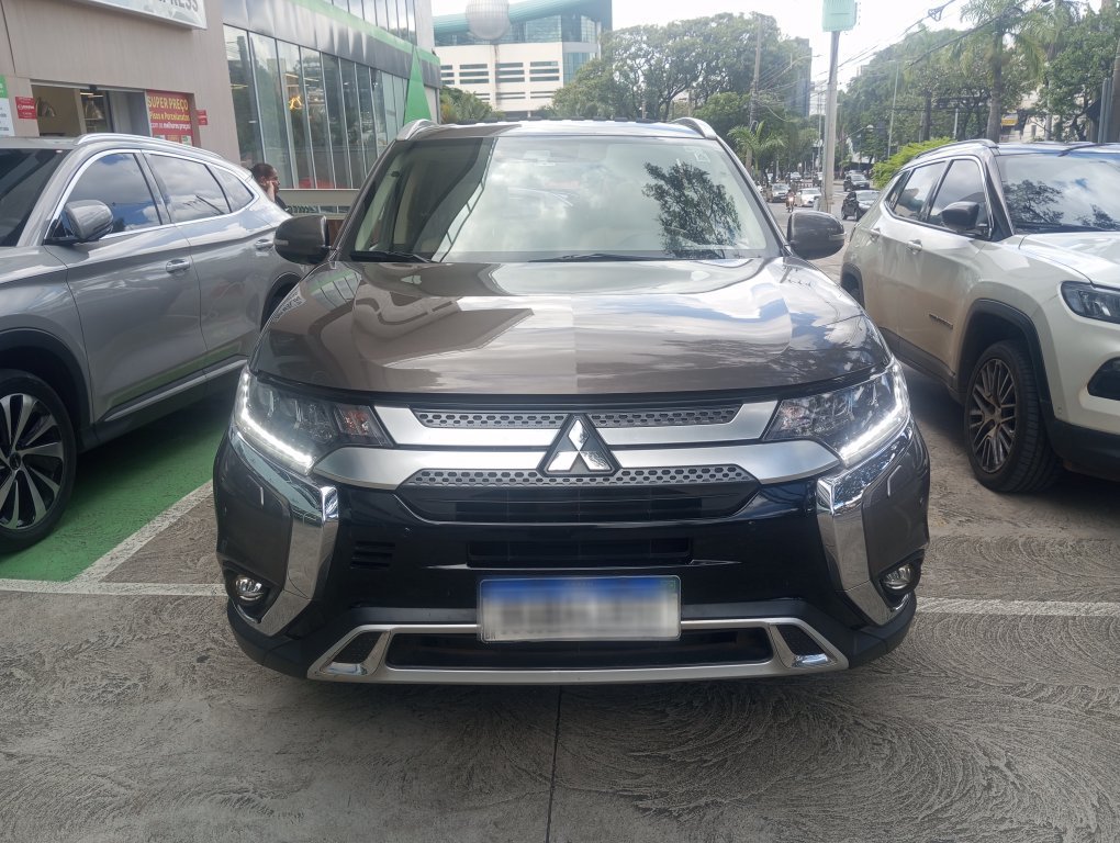 MITSUBISHI OUTLANDER 3.0 MIVEC V6 GASOLINA HPE-S AWD AUTOMATICO