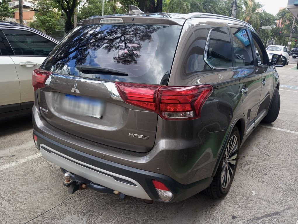 MITSUBISHI OUTLANDER 3.0 MIVEC V6 GASOLINA HPE-S AWD AUTOMATICO