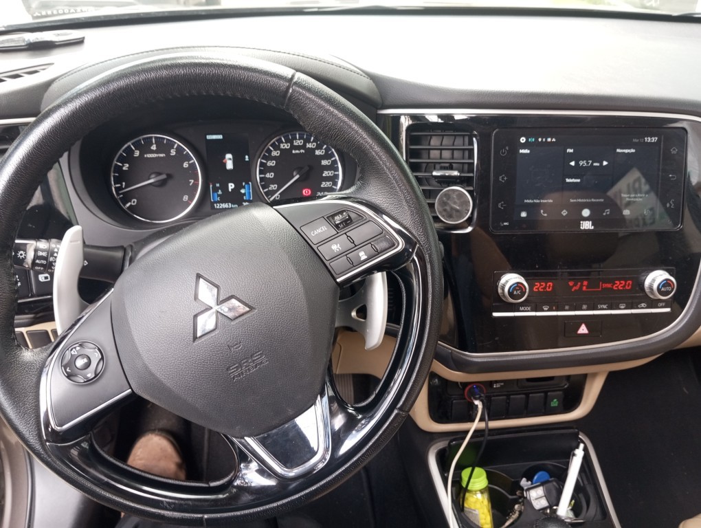 MITSUBISHI OUTLANDER 3.0 MIVEC V6 GASOLINA HPE-S AWD AUTOMATICO