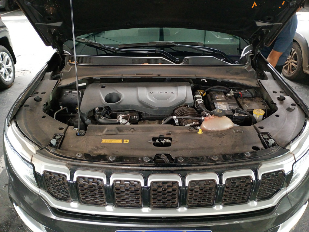 JEEP COMMANDER 1.3 T270 TURBO FLEX LIMITED AT6