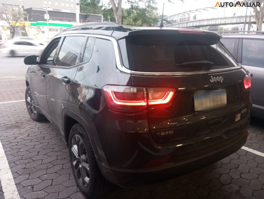 JEEP COMPASS 1.3 T270 TURBO FLEX LONGITUDE AT6