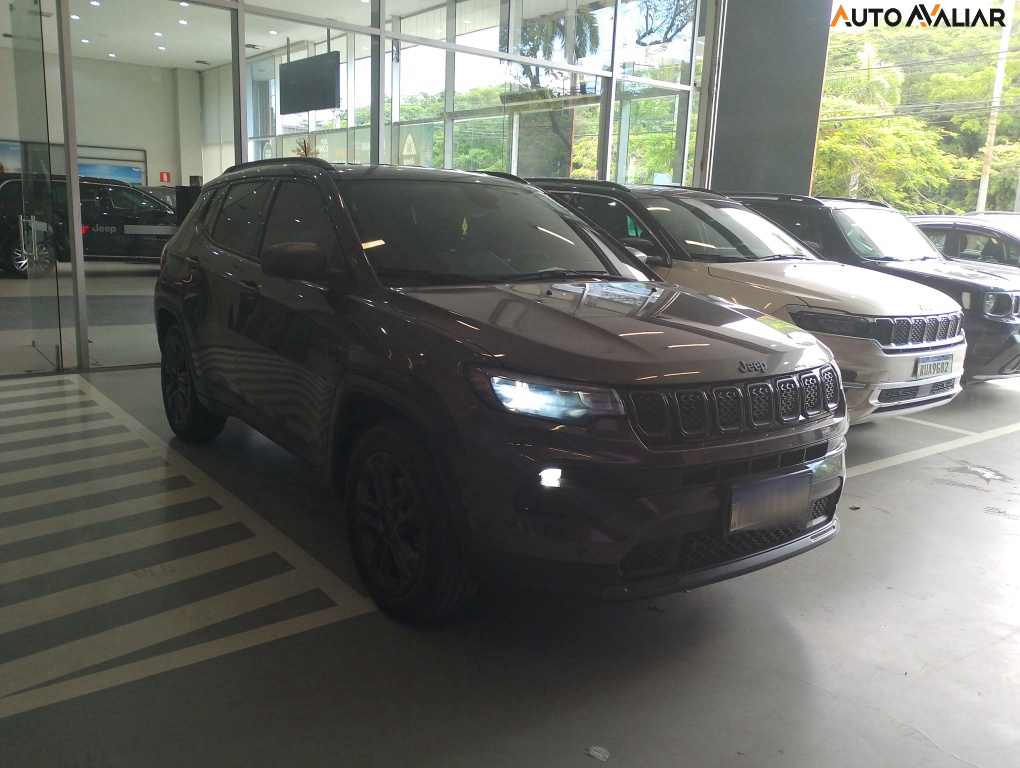 JEEP COMPASS 1.3 T270 TURBO FLEX LONGITUDE AT6