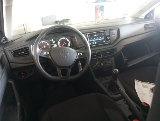 VOLKSWAGEN POLO 1.0 MPI MANUAL