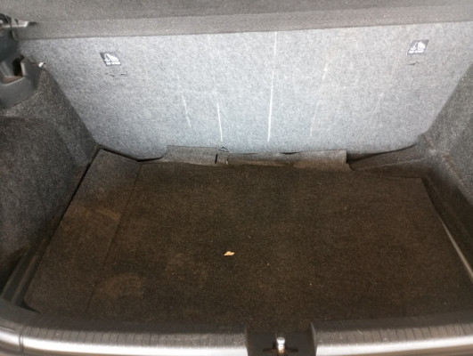 VOLKSWAGEN POLO 1.0 MPI MANUAL