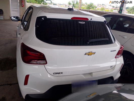 CHEVROLET ONIX 1.0 TURBO FLEX LT MANUAL