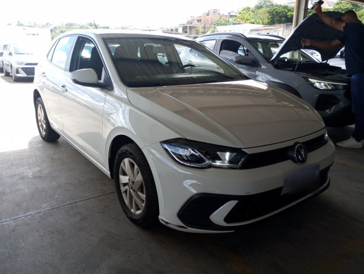 VOLKSWAGEN POLO 1.0 MPI MANUAL