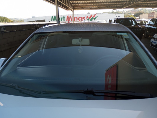 VOLKSWAGEN POLO 1.0 MPI MANUAL
