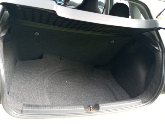 VOLKSWAGEN POLO 1.0 170 TSI MANUAL